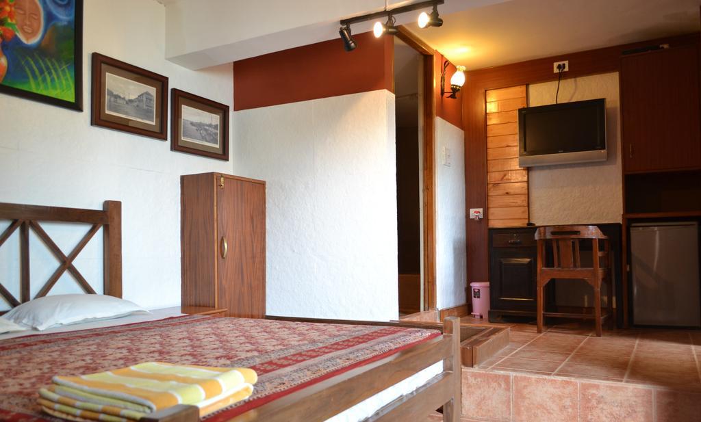 Casa Tropicana - Hotel & Homestays Панаджи Стая снимка