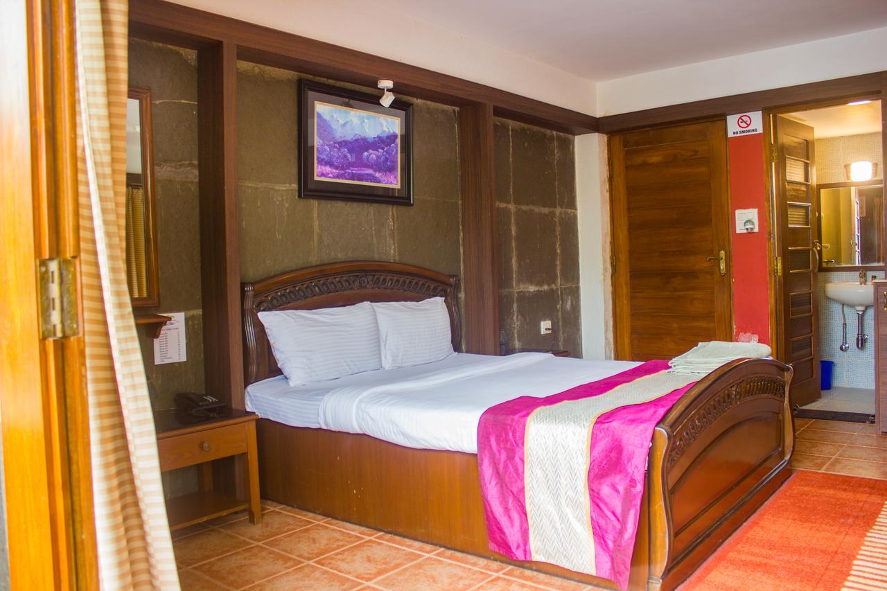Casa Tropicana - Hotel & Homestays Панаджи Екстериор снимка